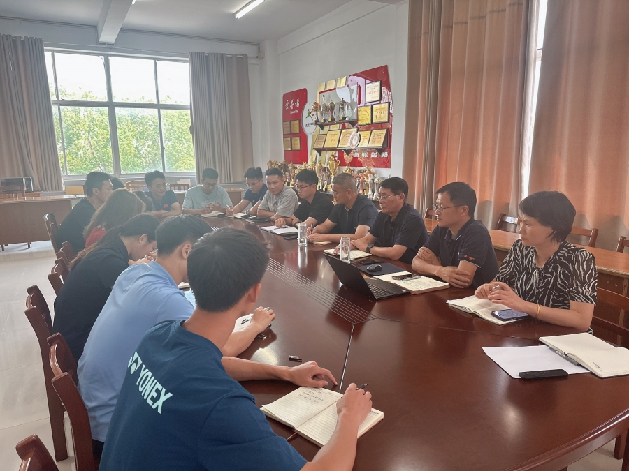 倾听“青”声，聚力成长：伟德国际1949举办新学期青年教师座谈会