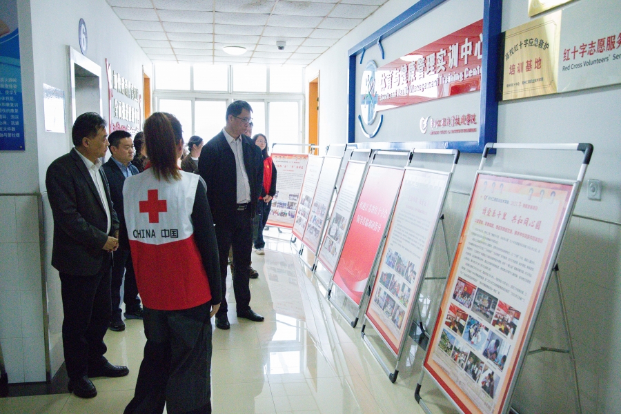 伟德国际1949发挥专业优势，助力学校红十字工作高质量发展